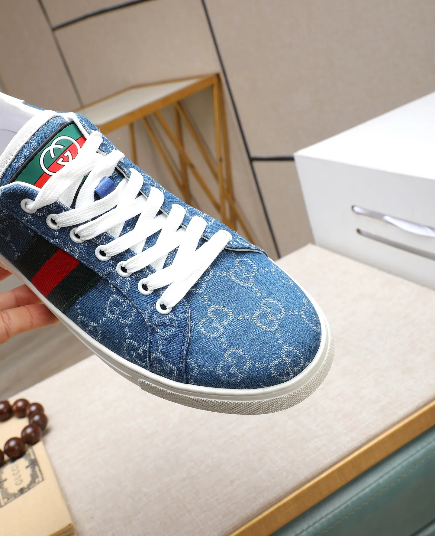 Men's shoes 💰420 GUCCI🔍🔍The latest model is available at the counter simultaneously. Original calfskin imported from Italy, genuine leather lining, (high-end, extravagant and classy) with exquisite workmanship. Sole: Original sole provided by the original factory. ⚠Exclusive double-layer movable molded sole is super comfortable⚠. Photographed in real life. 🎬The real thing is better. 🔍🔍"High quality·Follow the order" code number 38-44